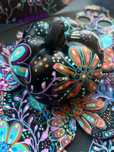 Load image into Gallery viewer, Small Reain Colorful3-D Pumpkins Halloween Boho Art - Decoration