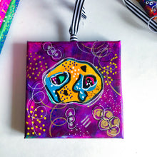 Load image into Gallery viewer, Mardi Gras Pig Snout Art - French Name for Flourishing