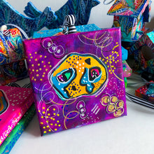 Load image into Gallery viewer, Mardi Gras Pig Snout Art - French Name for Flourishing