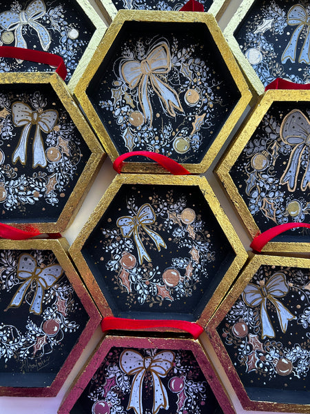 Wreath of Light Ornaments Holiday Decor Hand Painted - free shipping